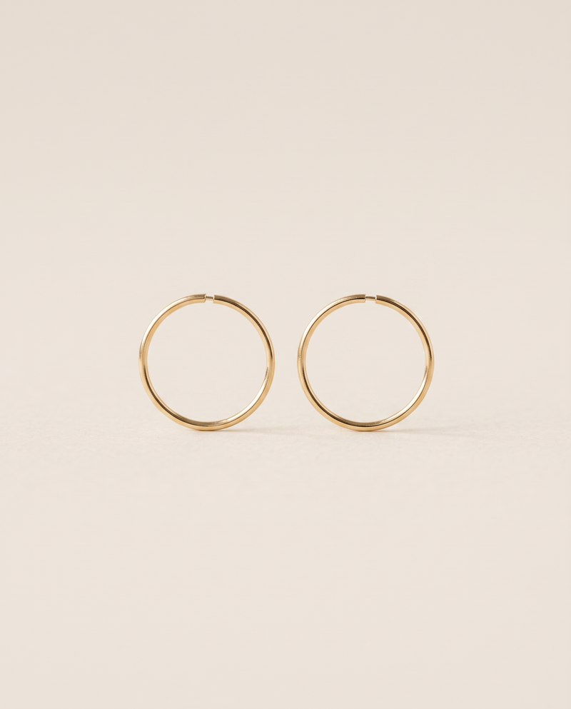 Mini Creolen 11 mm aus 750er Gold, extra fein – Ansicht 2