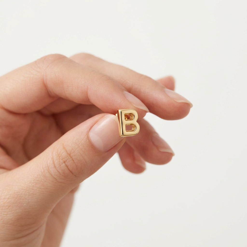 18K (750) Gold Initial Ohrstecker B Damen – Buchstaben Ohrringe | PAEEZE