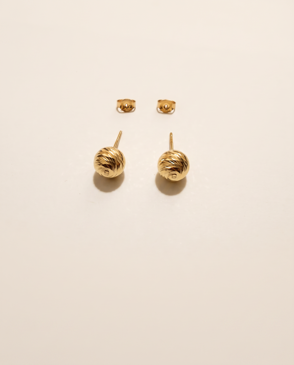 Disco-Kugel Ohrstecker 8 mm aus 750er Gold – Ansicht 5